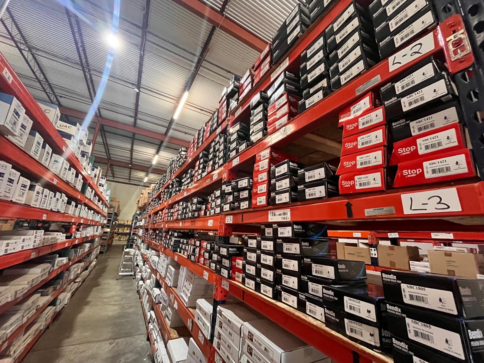 Texas Auto Parts Bendix and Stop brake pads aisle